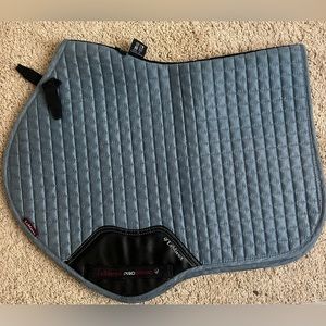 Ice blue Lemieux saddle pad